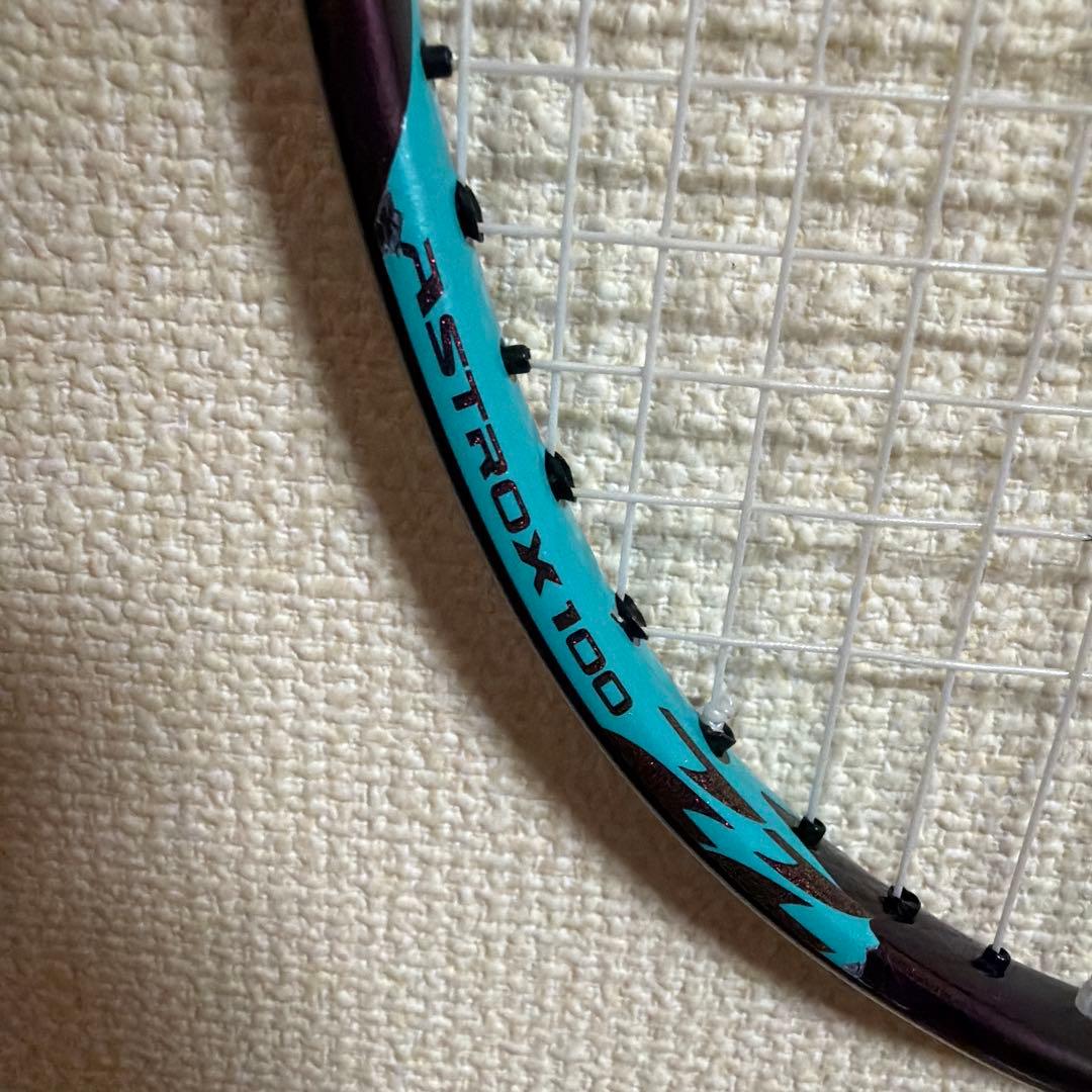 Yonex バドミントンラケット 100zz