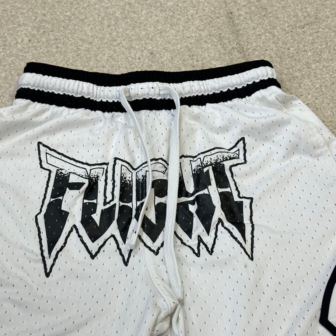 ナイキ　ジョーダンスポーツ　ダイアモンドショートパンツ メンズ　バスケ 白
