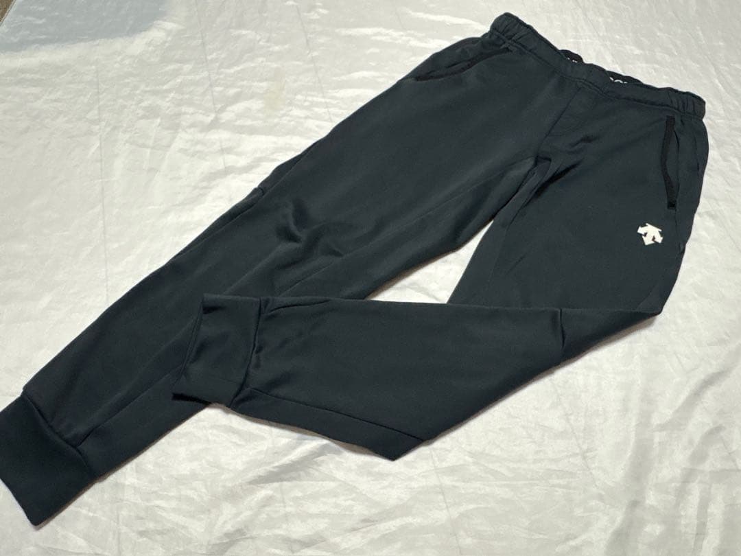 デサント　Move Sport フード付きジャージ 上下セット　ブラック　M