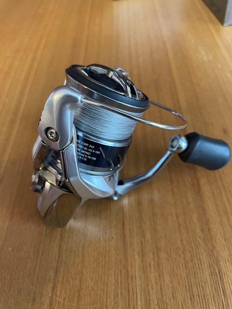 リール SHIMANO STRADIC 2500S