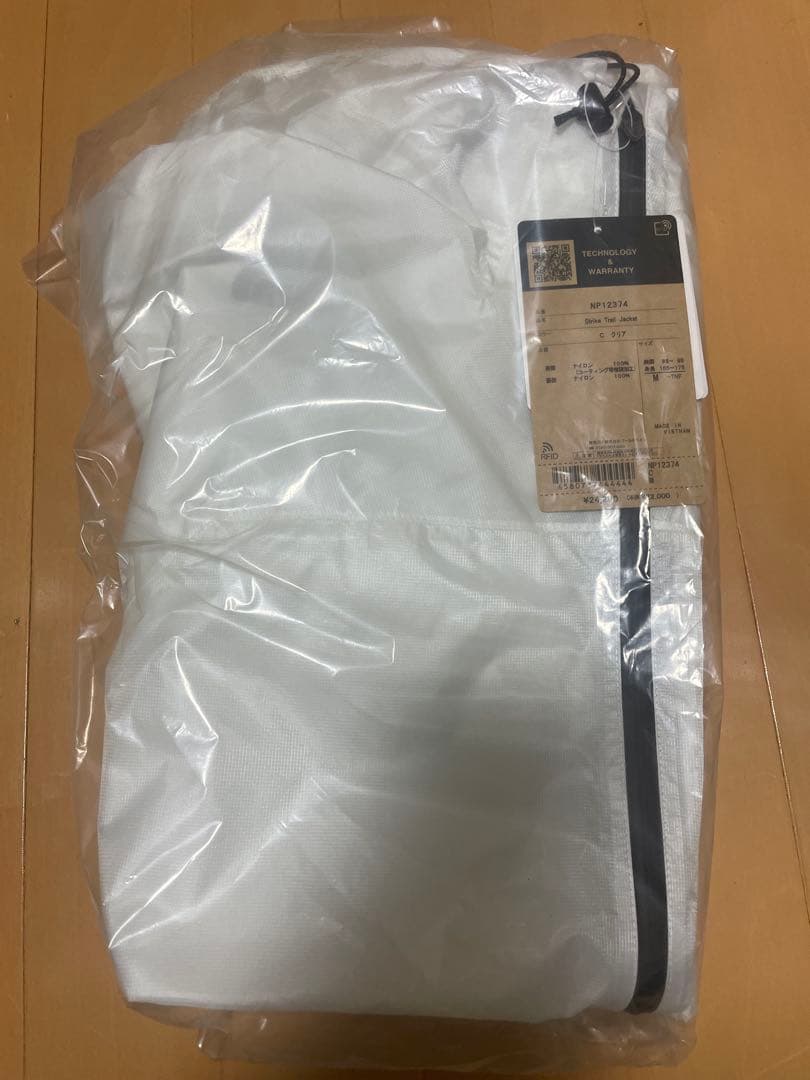 タグ付き新品　ストライクトレイルジャケット　ノースフェイス　Mサイズ