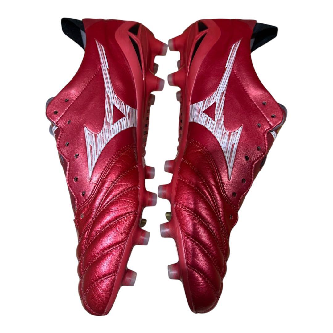 MORELIA NEO4 レッド×ホワイト