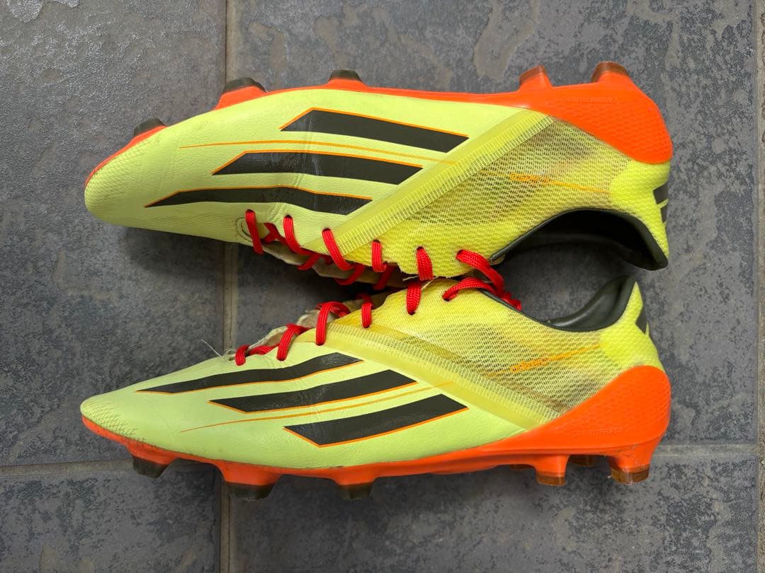アディダスサッカースパイク　アディゼロ F50 27センチ