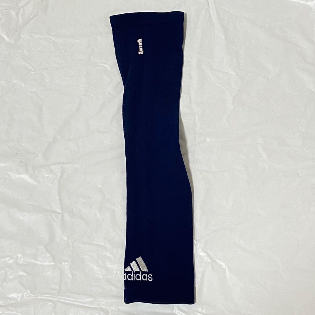 現ツインズ カルロス コレア 実使用 アームスリーブ Adidas製