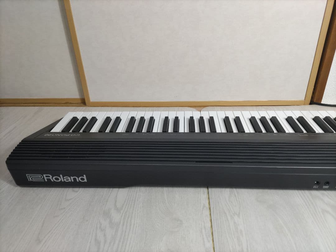 【美品・2023年製】Roland 88鍵盤 電子ピアノ GO:PIANO88