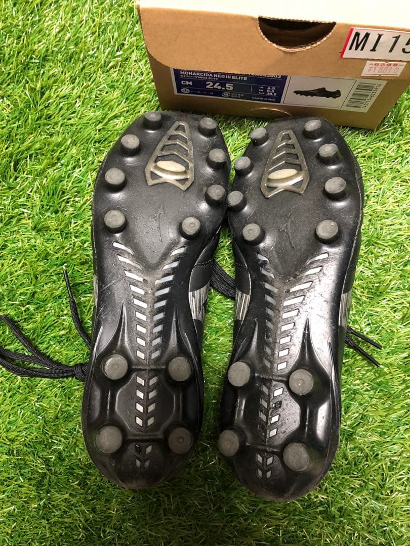 Mizunoモナルシーダネオ3エリート 黒 24.5cm ミズノサッカースパイク