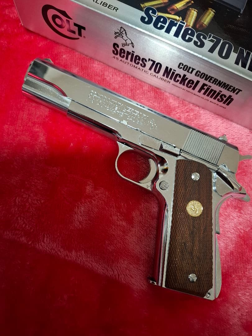 東京マルイ　コルトガバメント　シリーズ70 ニッケルフィニッシュ　ガスガン