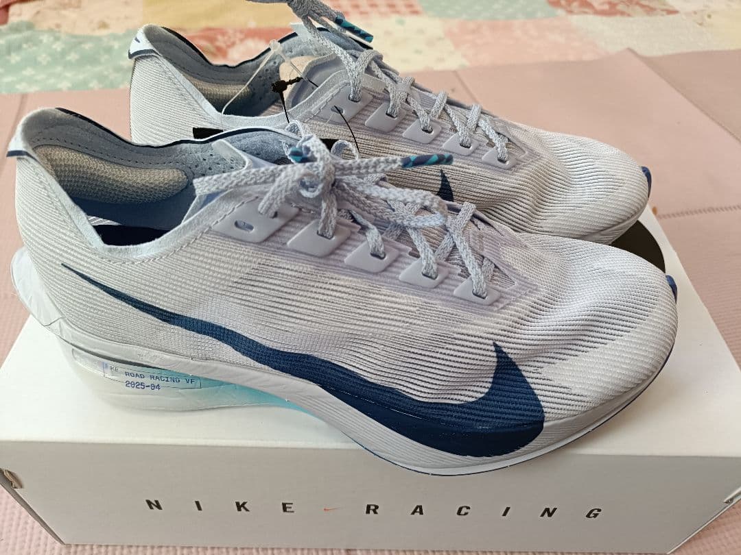 【新品】Nike ナイキ　ヴェイパーフライ　ネクスト%4 ランニングシューズ