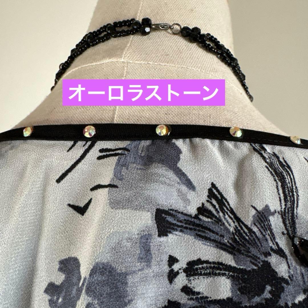 社交ダンスレッスンウェア　gentil モノトーン花柄フリル、ロゴ付き