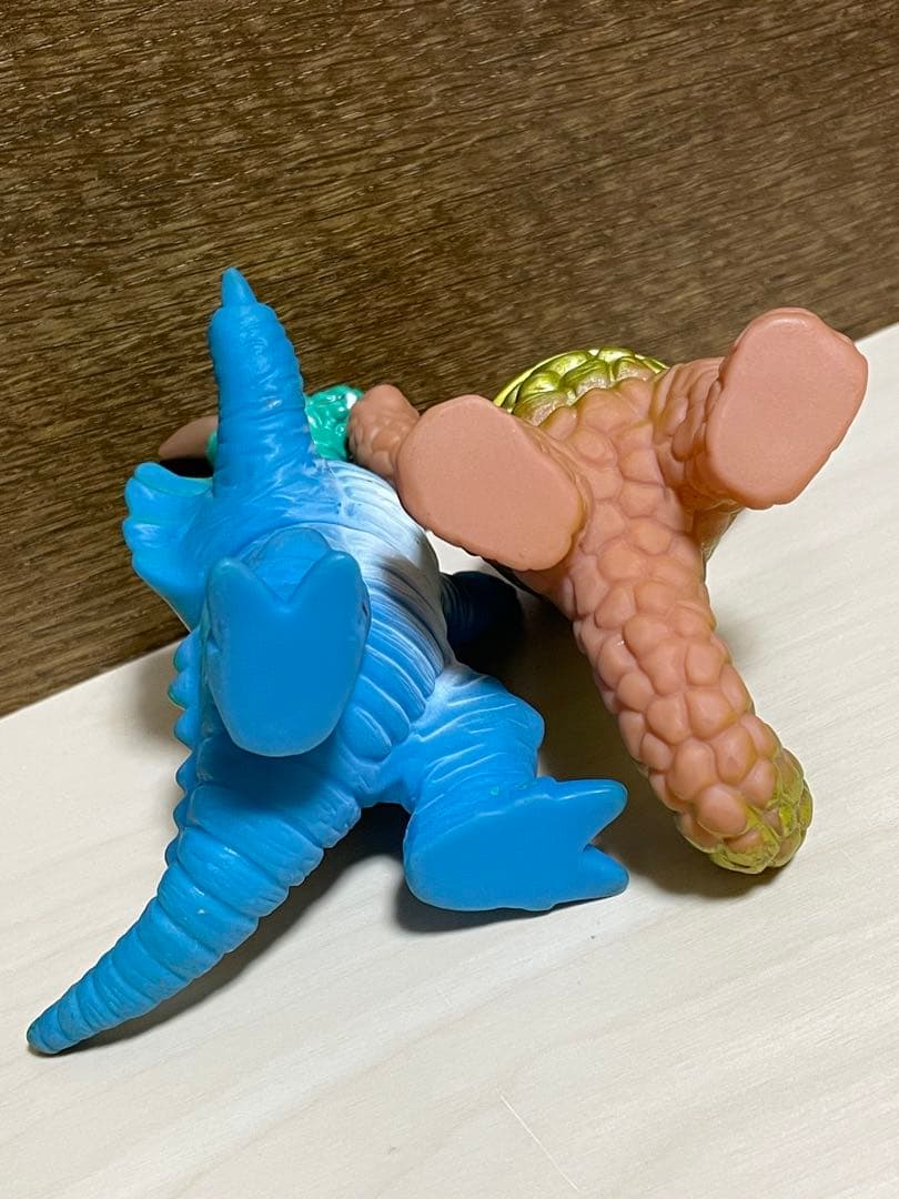 宇宙戦士がやってきた！怪獣軍団 Super Dino Monsters パチ怪獣