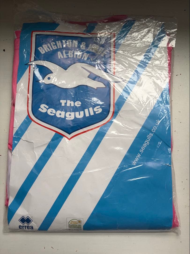 Brighton & Hove Albion ユニフォーム未使用　限定版ピンク