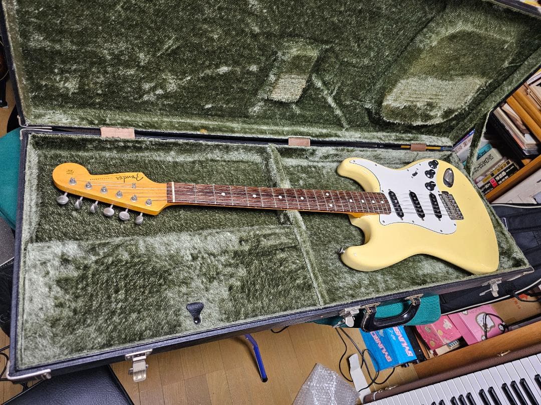専用 ‼️早い者勝ちFenderJAPAN ストラトキャスター Eシリアル