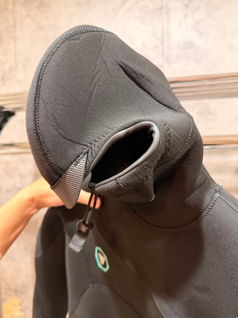 vissla セミドライ フード付き