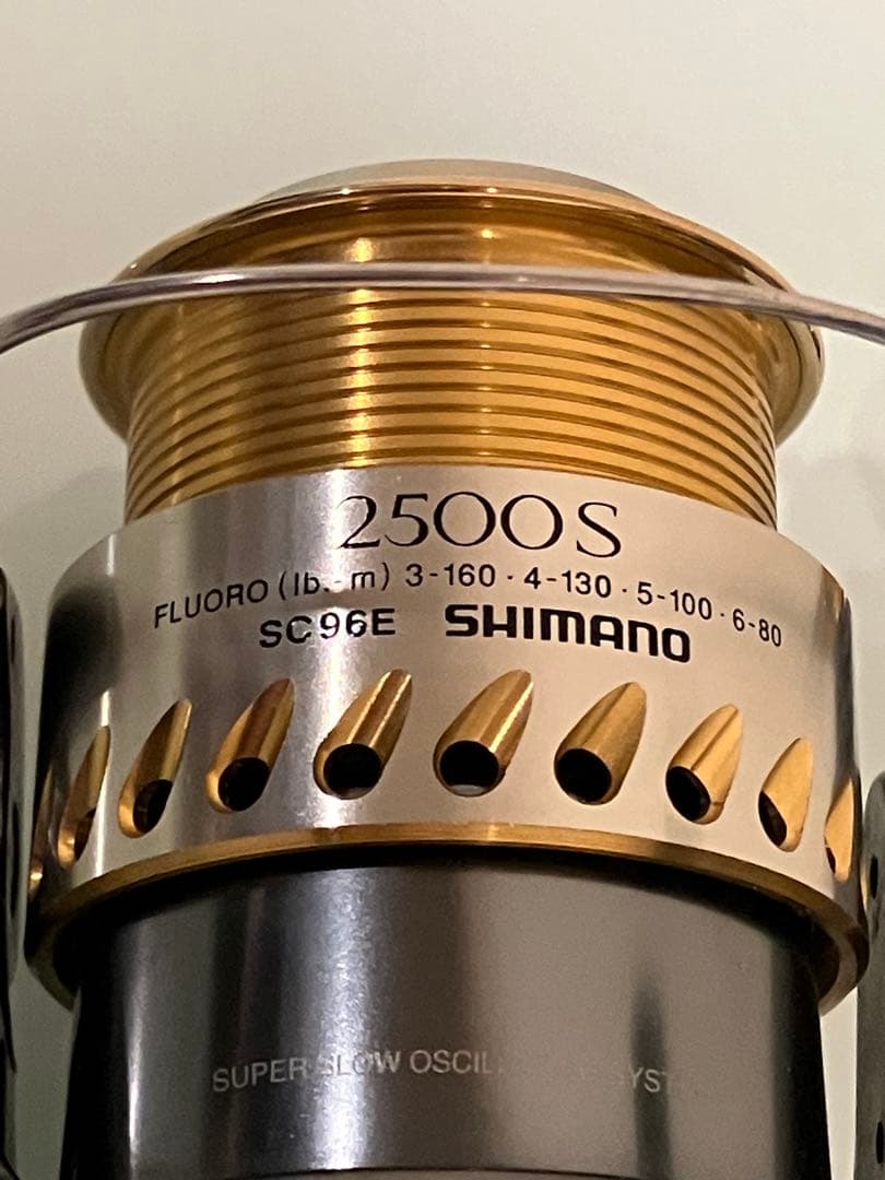 美品　シマノ　ステラ　2500S スピニングリール　機関良好