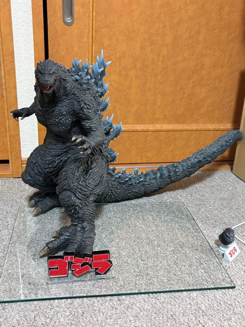 アクリルロゴ付き！東宝30cmシリーズ　ゴジラ・ザ・ライド　ゴジラストア限定版