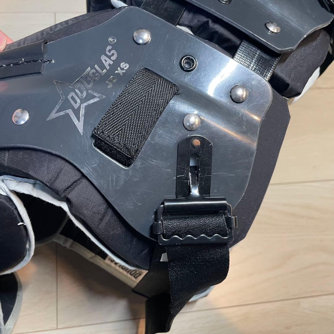 DOUGLAS JD XS ショルダーパッド 16\"-17\" ブラック