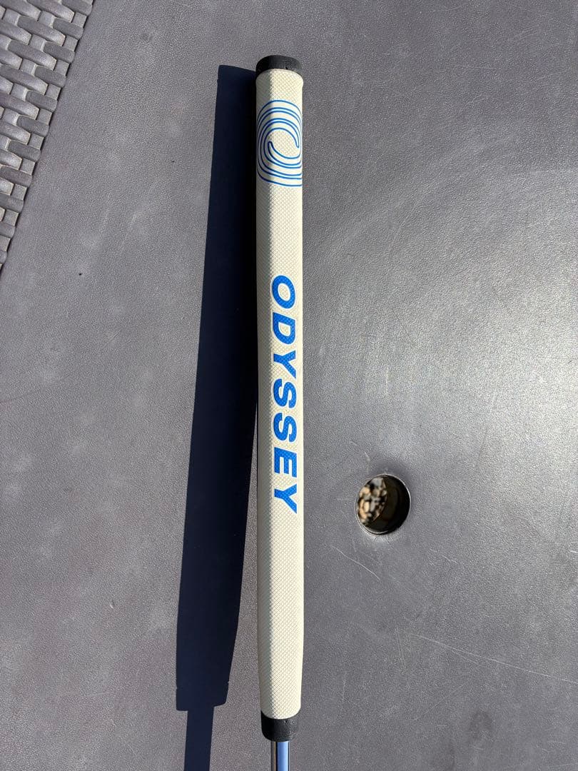 ODYSSEYパター 38インチ