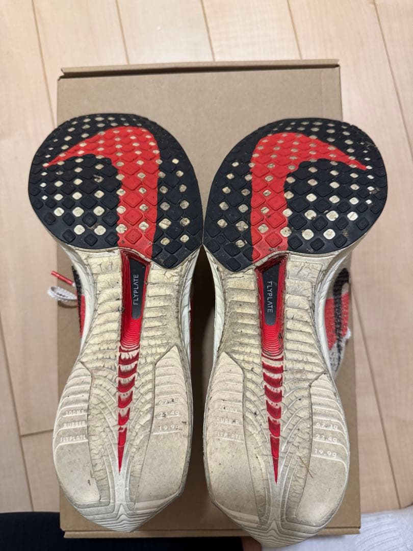 Nike ヴェイパーフライ３　２７.５
