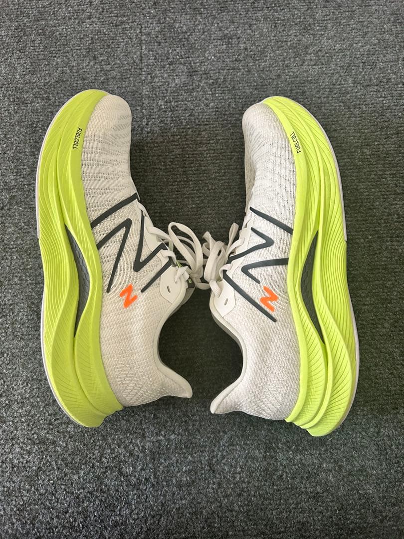 スパイク・シューズ New Balance FuelCell Propel v4 28cm