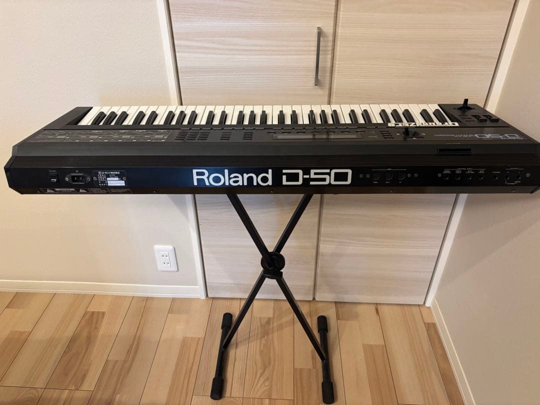 Roland D-50 シンセサイザー ケース付き
