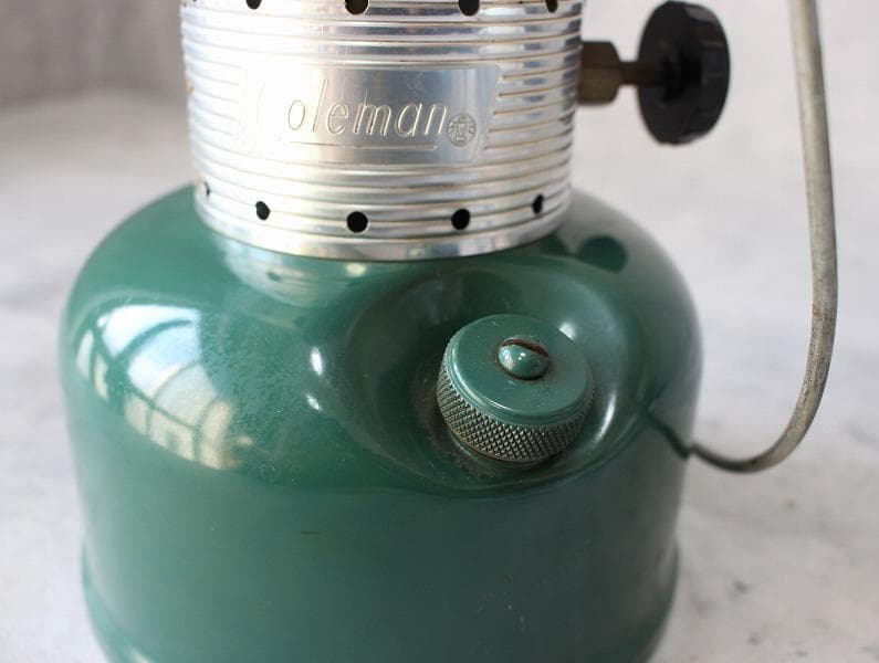 66年製 コールマン 220F ガソリンランタン グリーン