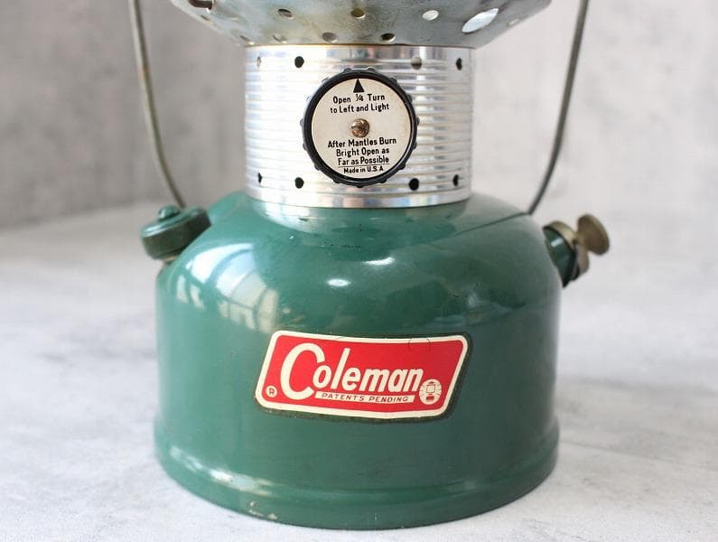 66年製 コールマン 220F ガソリンランタン グリーン