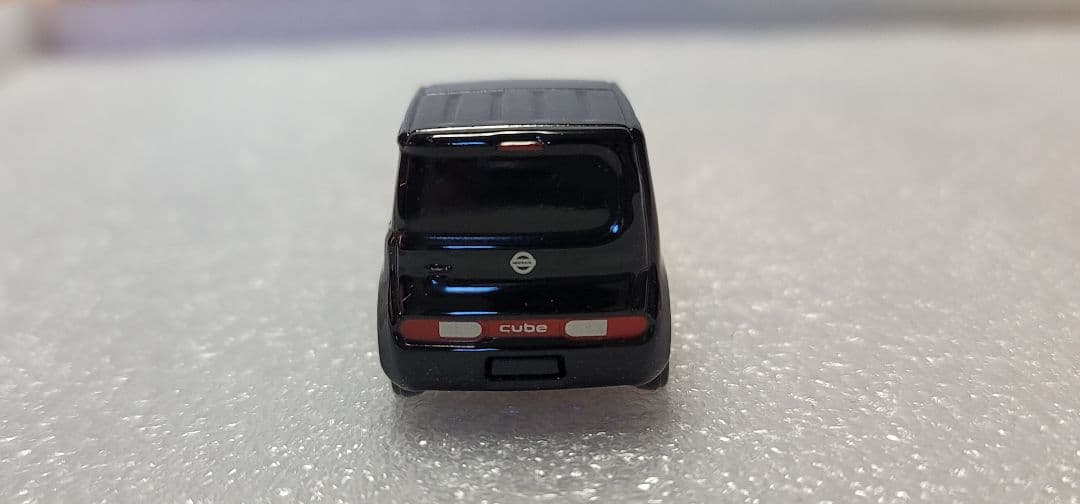 【送料無料】希少色 キューブ スーパーブラック ミニカー 「 トミカ 」