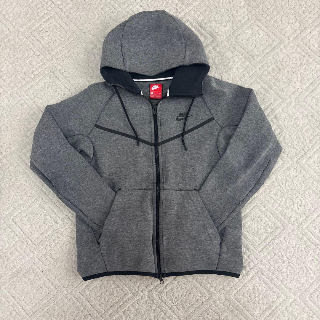 Nike テックフリース　セットアップ グレー