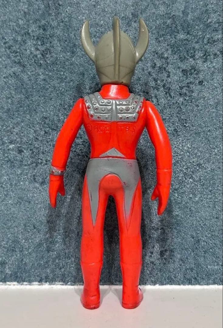 タケミ ウルトラセブン フィギュア 15.5cm
