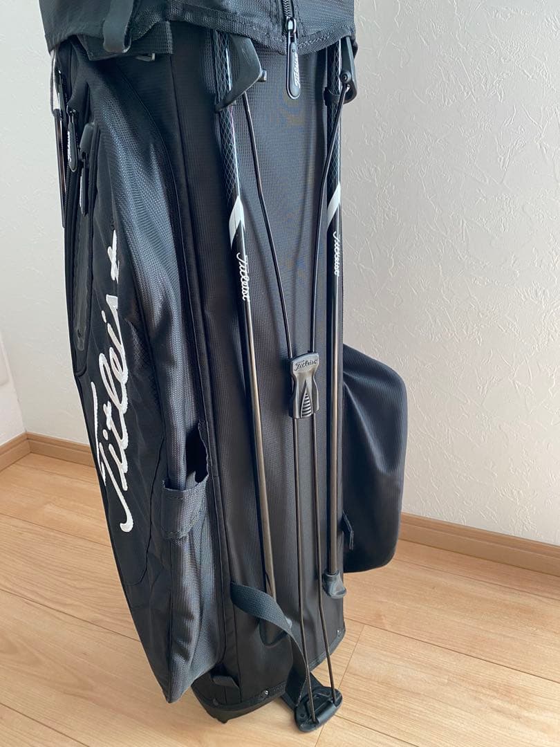 【極美品】Titleist タイトリスト ゴルフ キャディバッグ スタンド付き