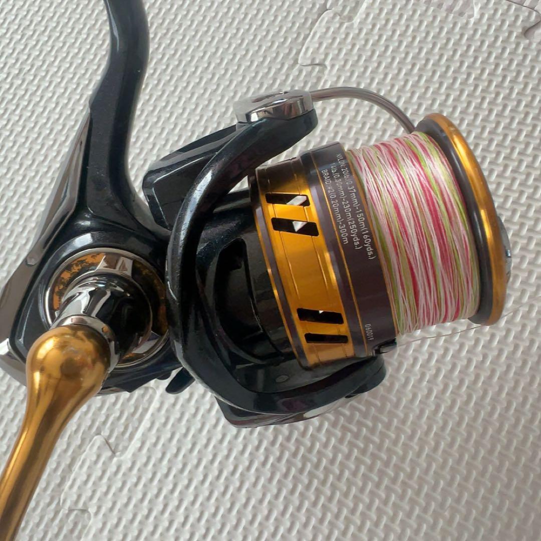 Daiwaスピニングリール18レガリスLT4000D-CXH1.5号200m巻き