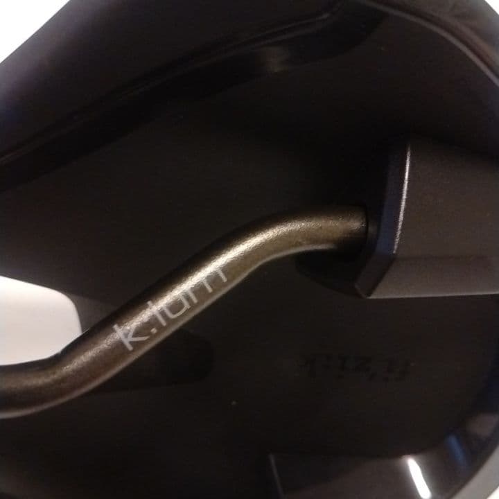 Fizik サドル Argo R3