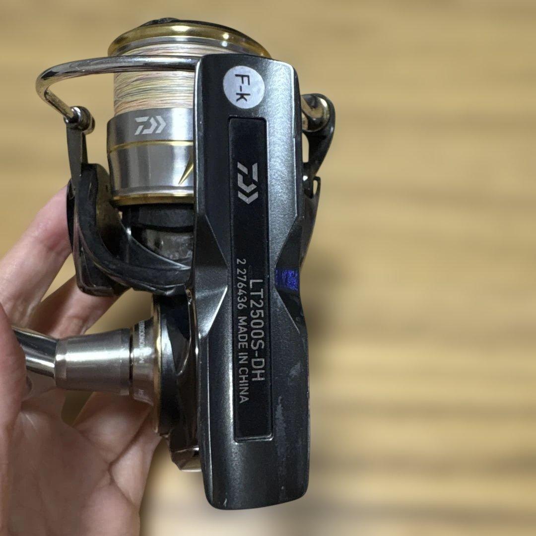 リール Daiwa LT2500S-DH
