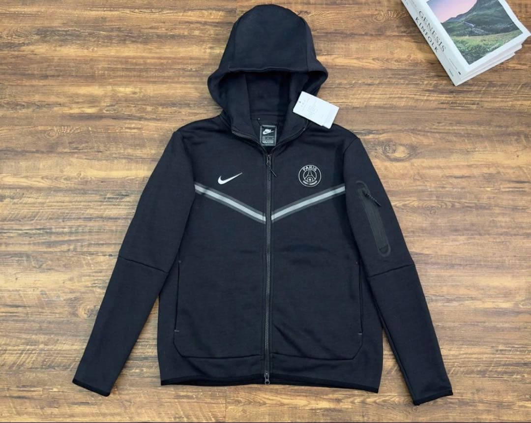r ‼️Nike パリ・サンジェルマン ジャージ上下セット