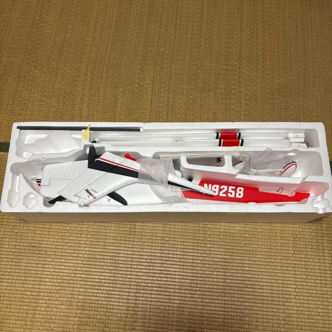 航空機・ヘリコプター 140MM SkyTrainer 182 AT RED