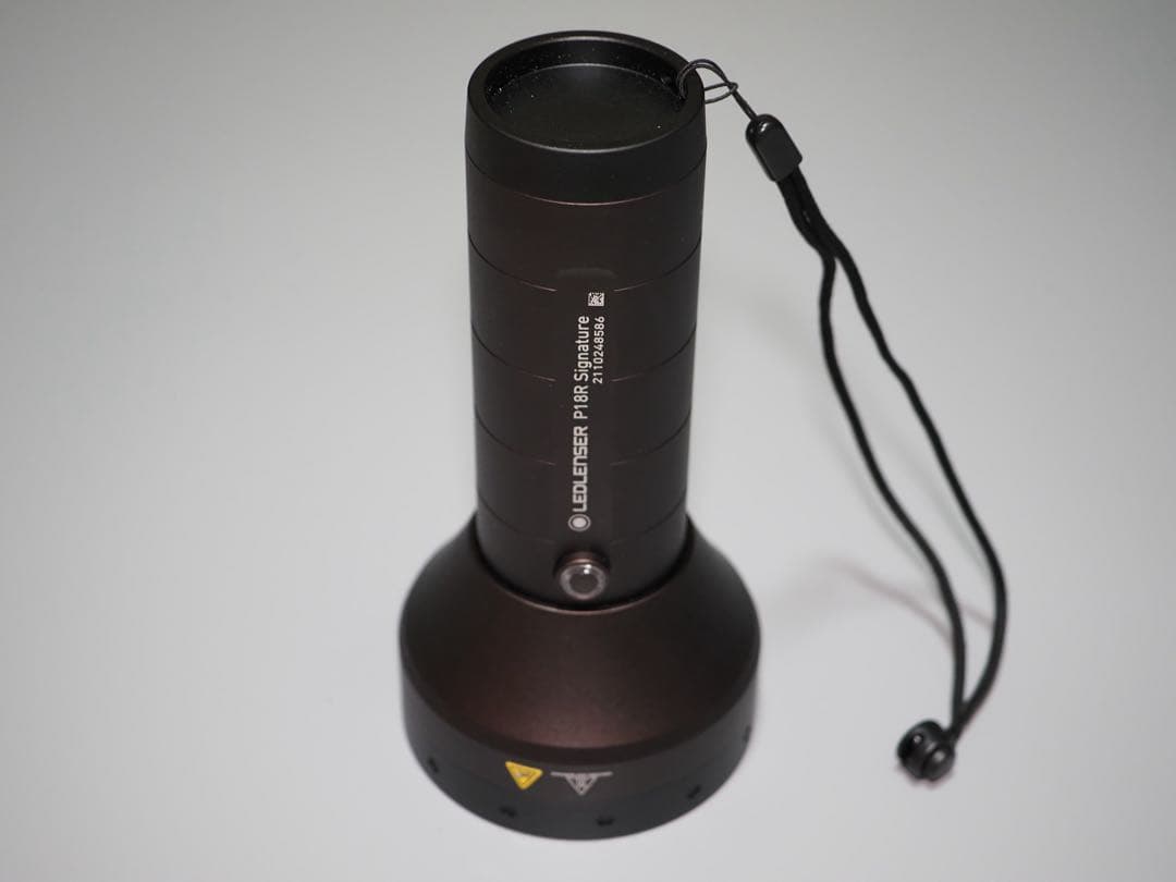 LEDLENSER レッドレンザー　P18R signature