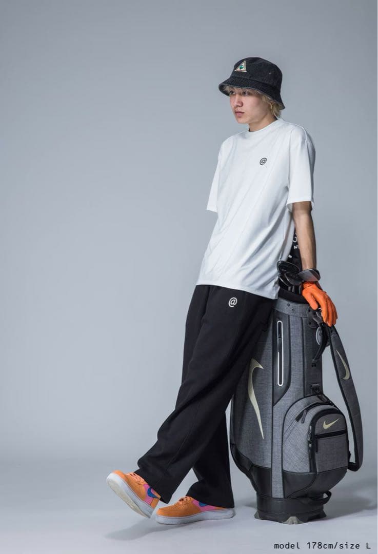 完売品＊定価¥15,000＊ANTIQUA GOLF × STCH＊パンツ