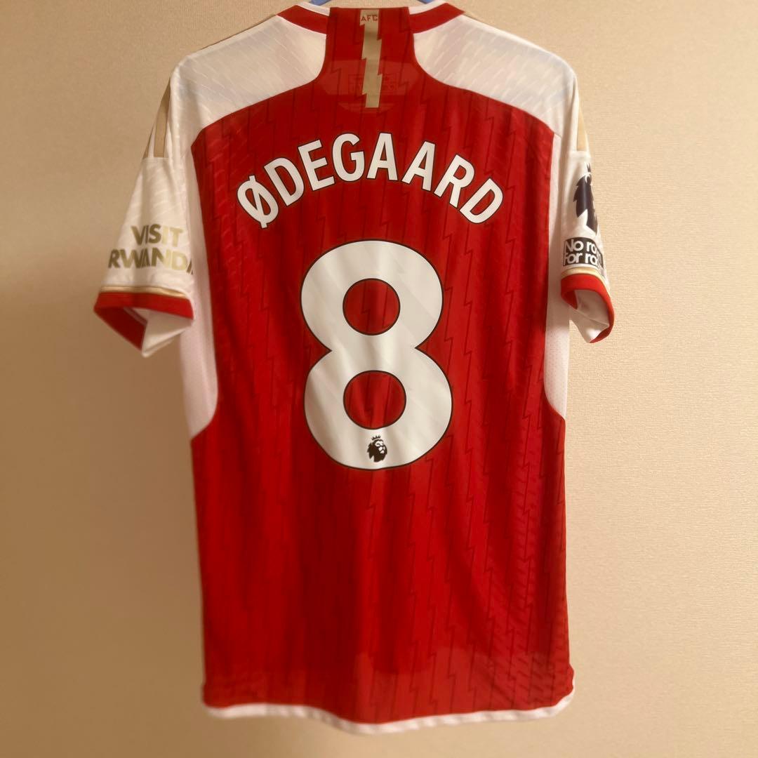 アーセナル 2022-2023 ホームジャージ ØDEGAARD 8
