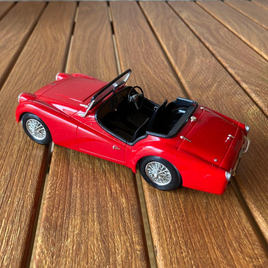 TS76 VOLLMER 3801 建物 & トライアンフ TR3A 完成品