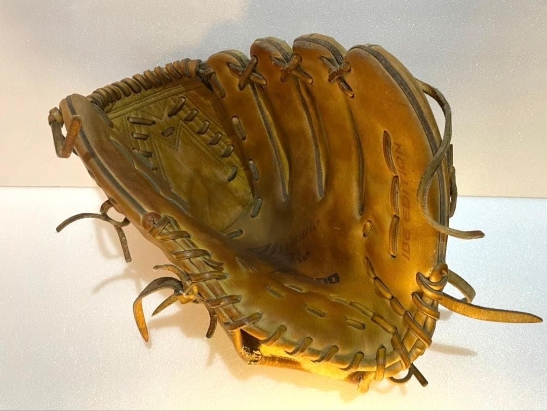 ミズノ　硬式野球　投手用　グローブ