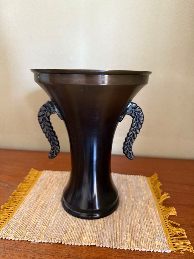 薄端　ダークブロンズ 花瓶 クラシックデザイン