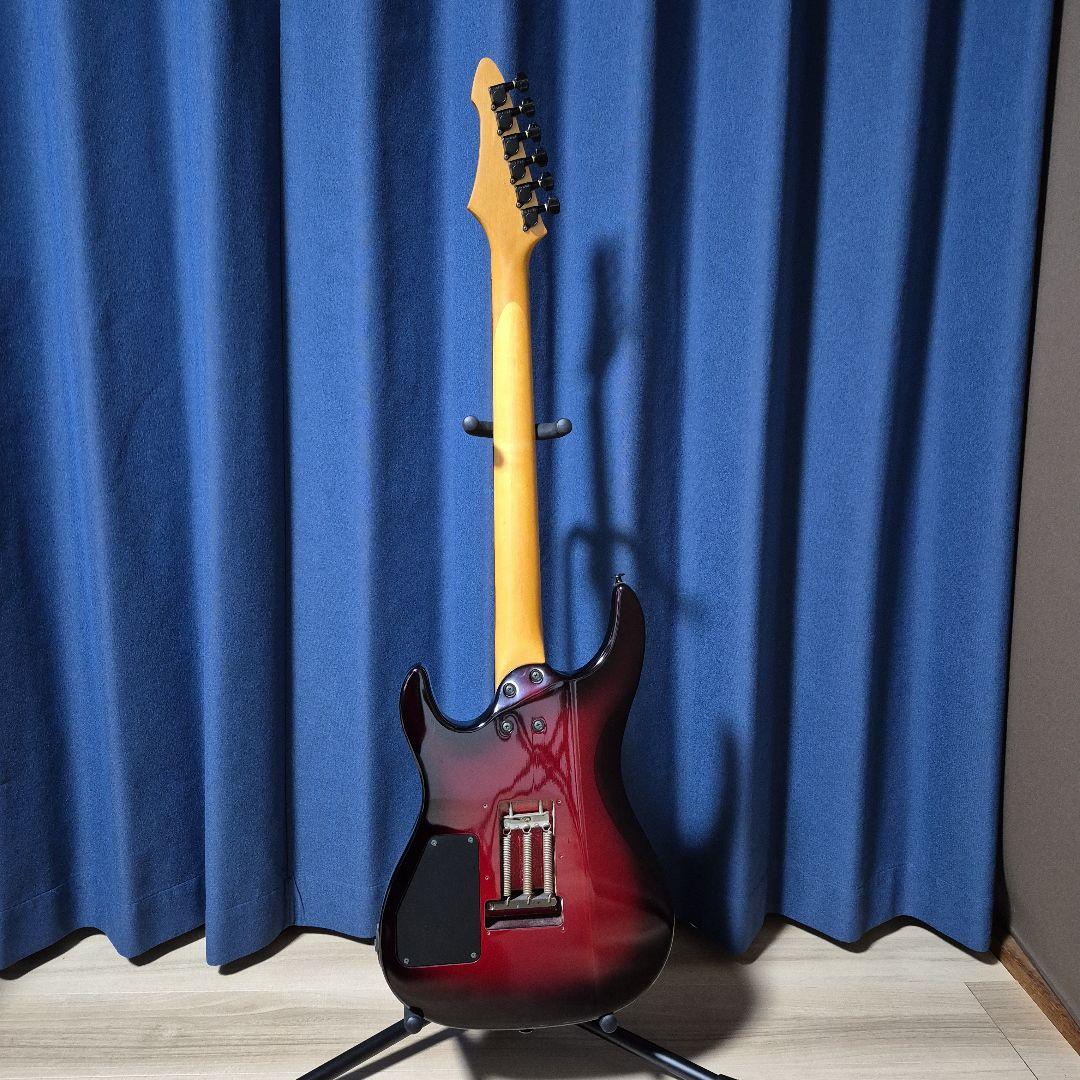 アリアプロⅡ（Aria Pro Ⅱ） エレキギター: レッド/ブラック
