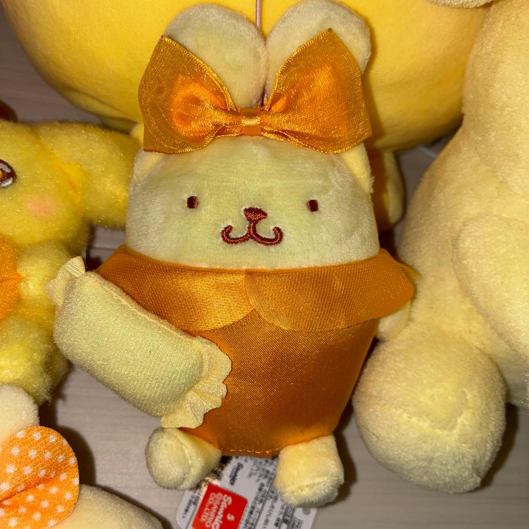 ポムポムプリンぬいぐるみマスコット12点セット。