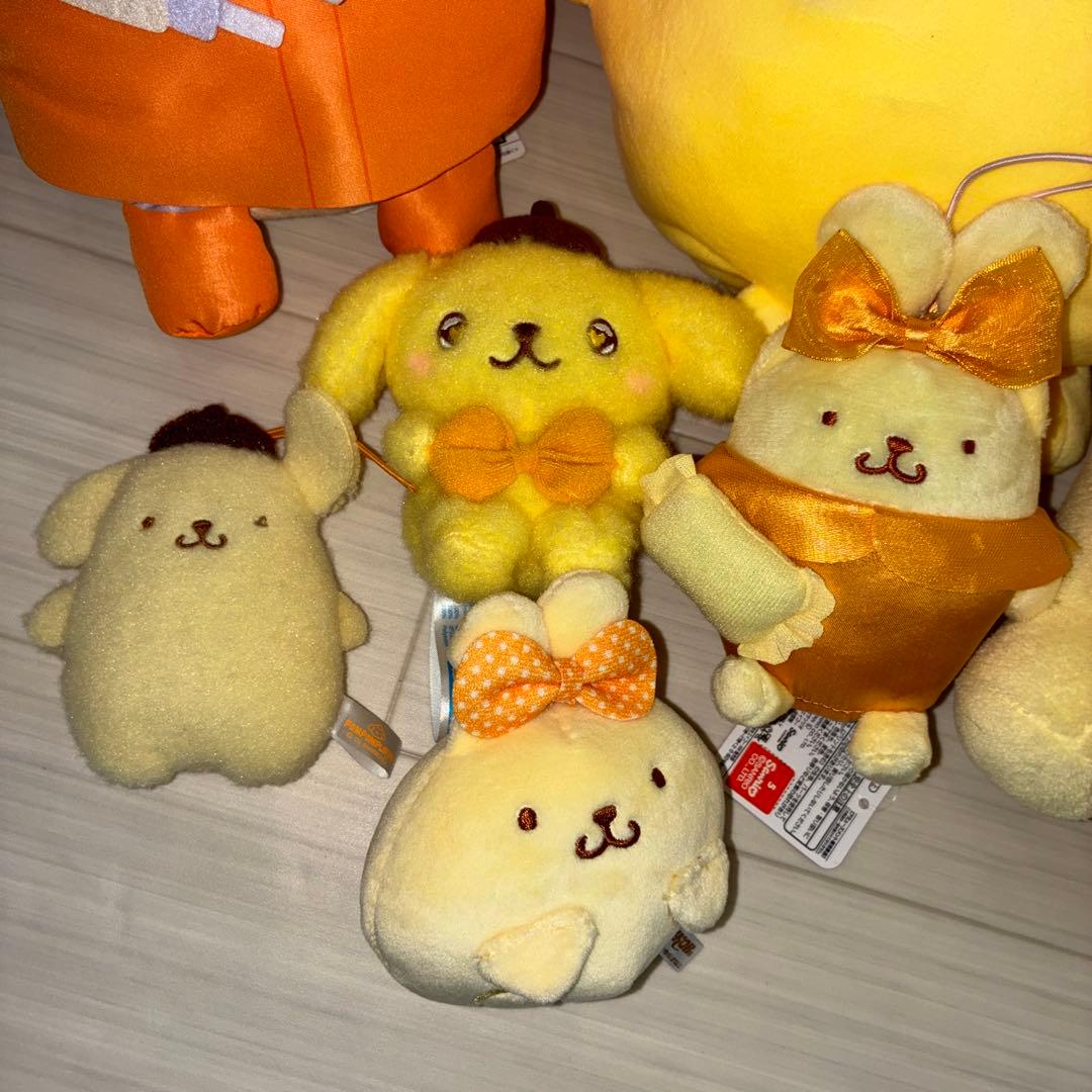 ポムポムプリンぬいぐるみマスコット12点セット。