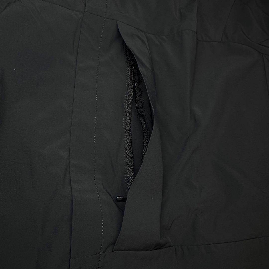DESCENTE デサント　ナイロンジャケット　サイズL ブラック