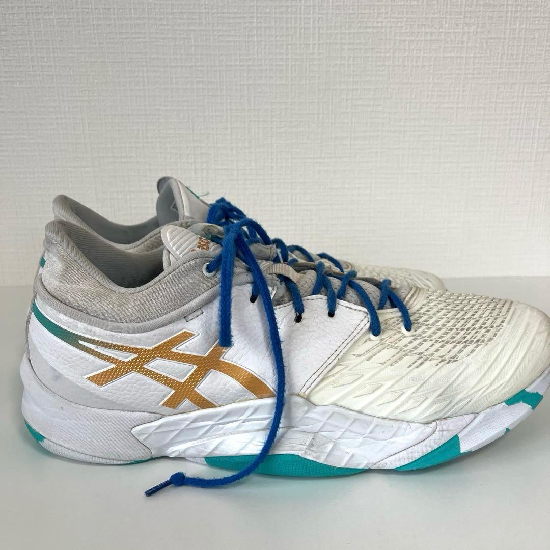 asics UNPRE ARS LOW バッシュ 白