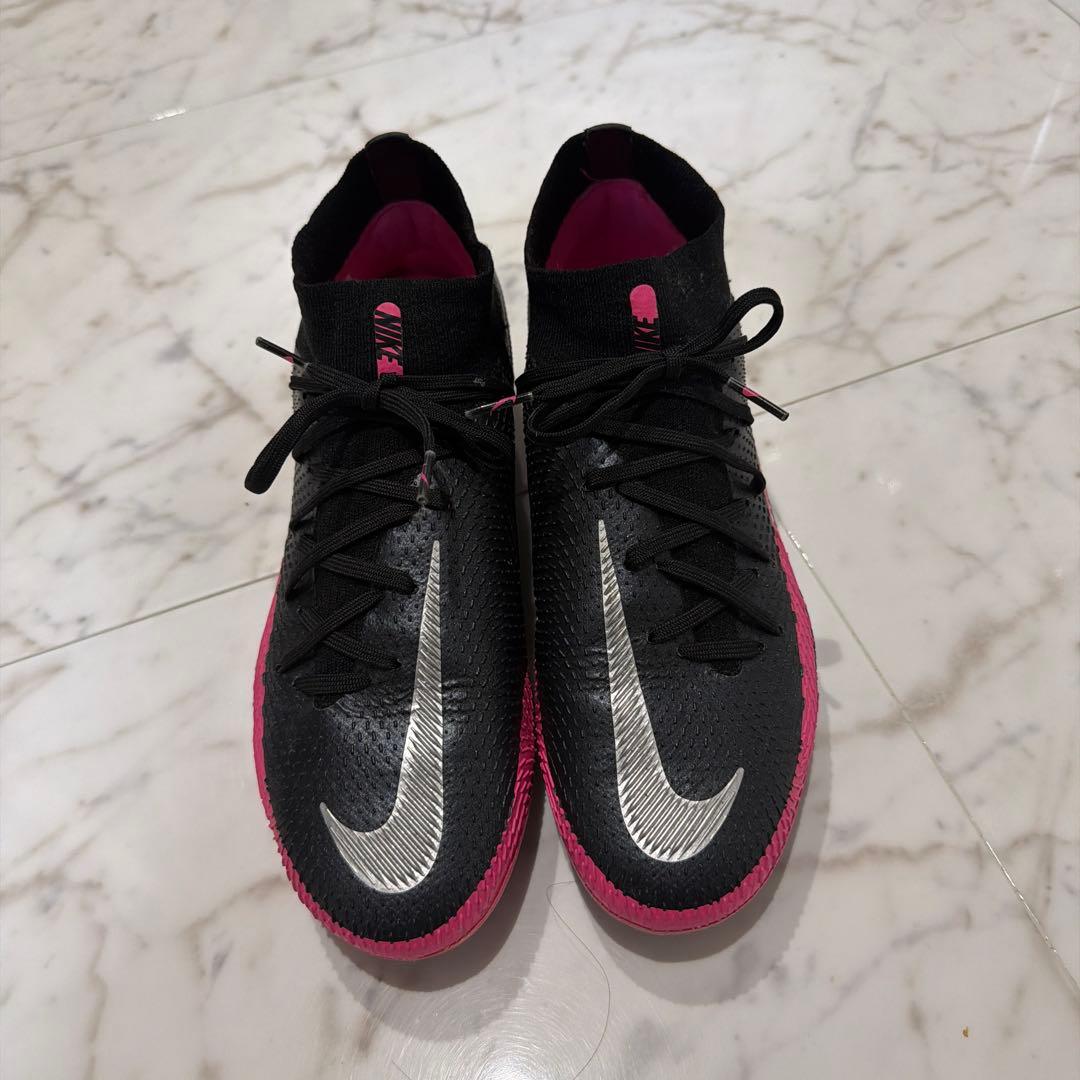 Nike Phantom サッカーシューズ 黒/ピンク