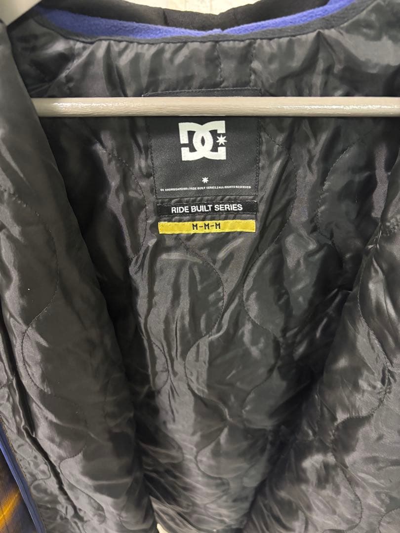 DC SHOE アウター　スノーボード　パーカー　　サイズM