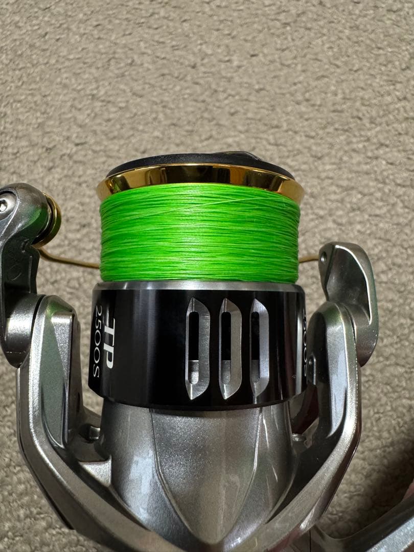 シマノ　15ツインパワー2500SHG