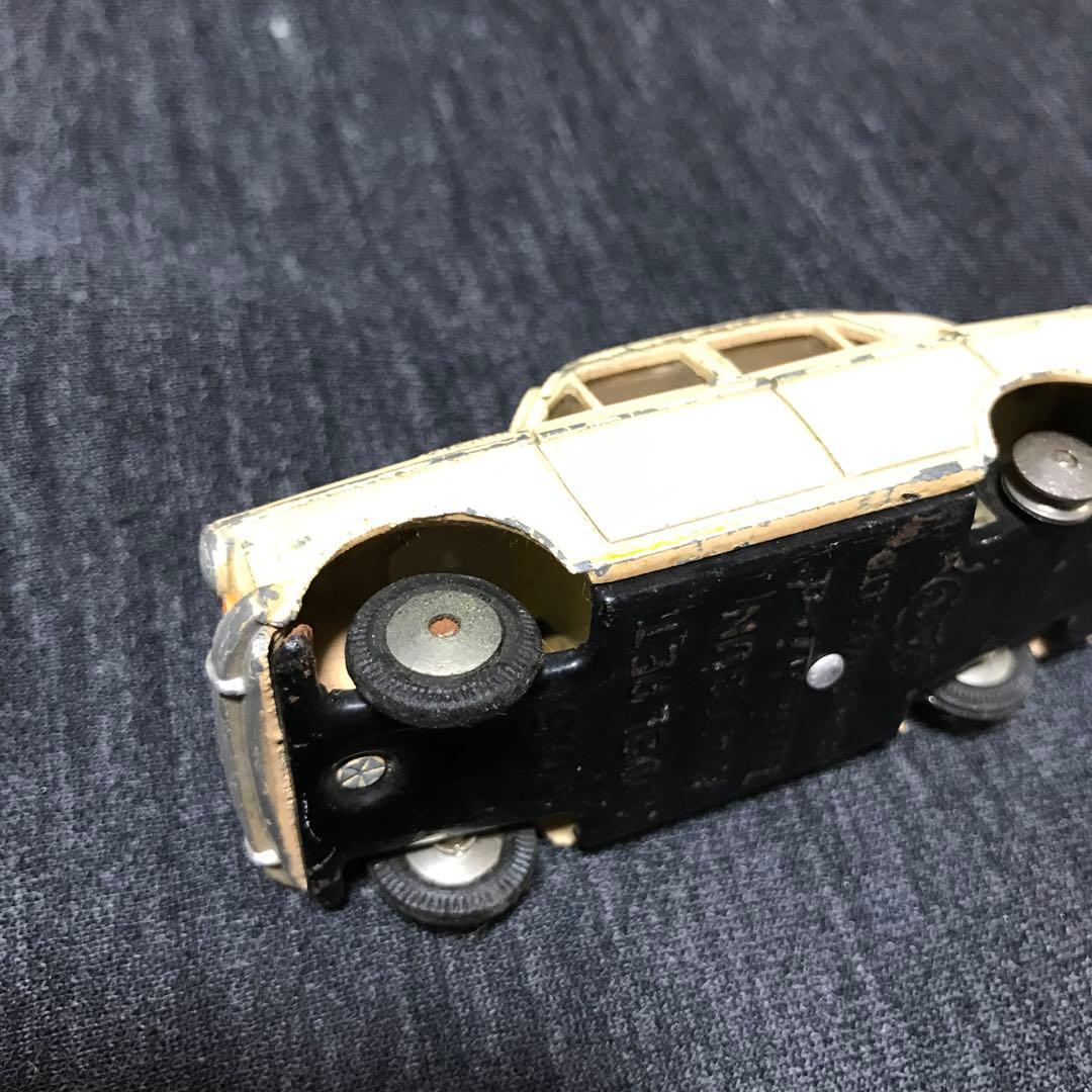 モデルペットNO.5 ダットサンブルーバード